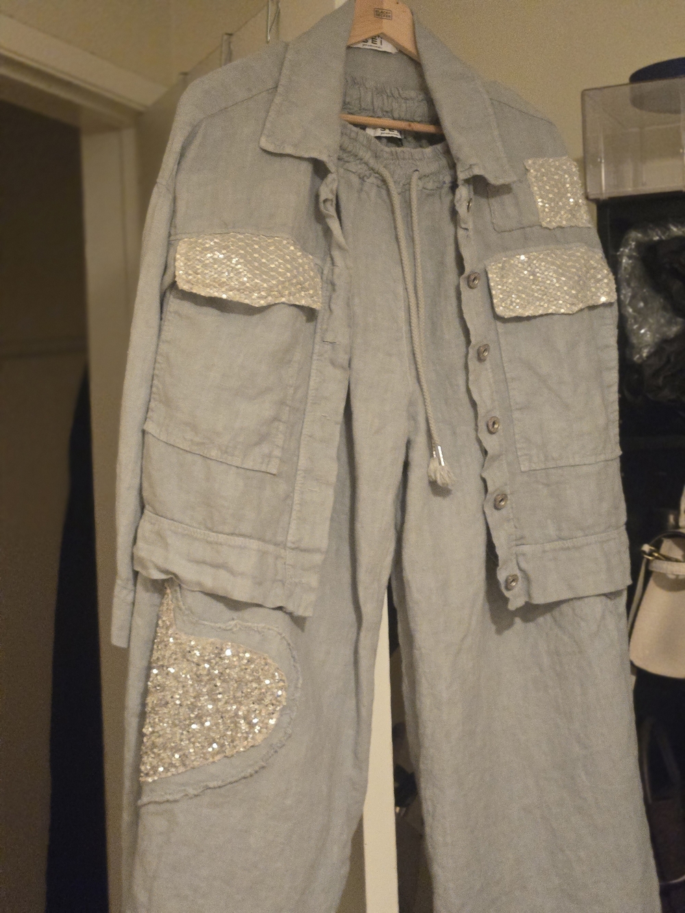 Sequin-Patch Light Gray Linen Jogger Pants & Jacket Set